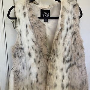 Faux fur leopard vest